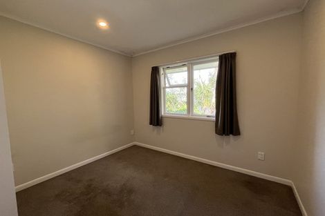 Photo of property in 57 Sylvan Crescent, Te Atatu South, Auckland, 0610