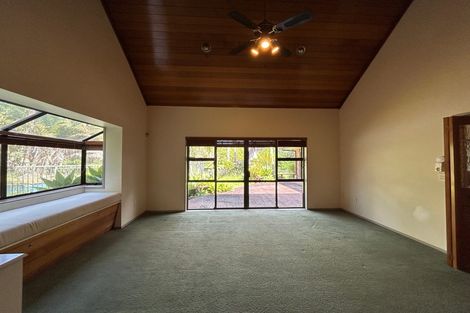 Photo of property in 70 Jack Paterson Road, Opaheke, Papakura, 2584