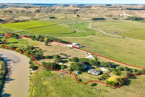 Photo of property in 943 Ruatangata Road, Whangaehu, Whanganui, 4581