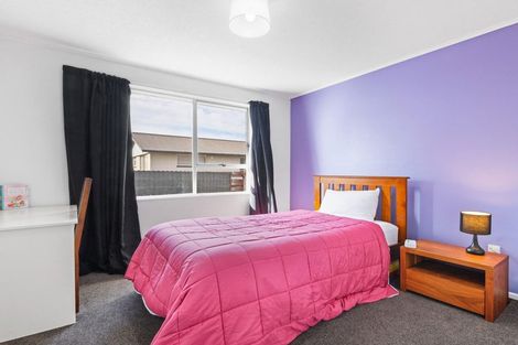 Photo of property in 2/11 Farnborough Street, Aranui, Christchurch, 8061