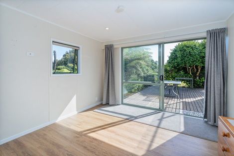 Photo of property in 13 Tairua Heights, Tairua, 3508