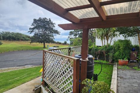 Photo of property in 1274 Whangaparaoa Road, Army Bay, Whangaparaoa, 0930