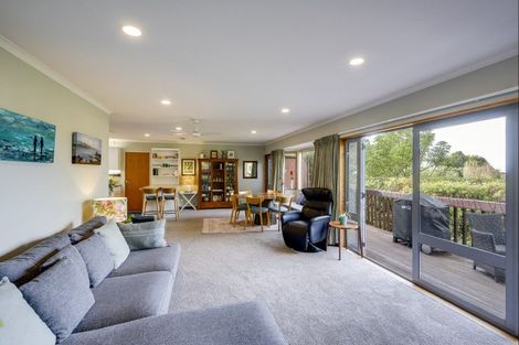 Photo of property in 16 Lucknow Terrace, Hospital Hill, Napier, 4110