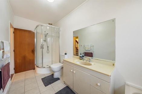 Photo of property in 10 Ordley Grove, Tawa, Wellington, 5028