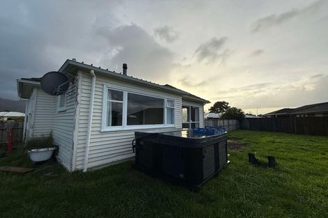 Photo of property in 6 Colonel Place, Featherston, 5710