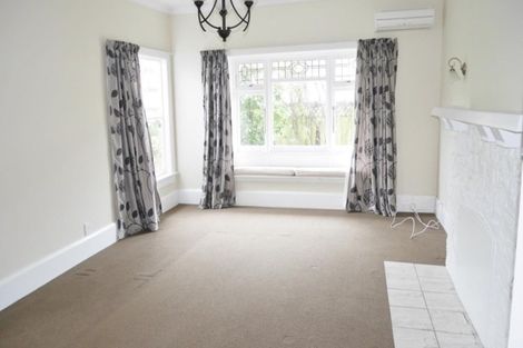 Photo of property in 35 Weka Street, Fendalton, Christchurch, 8041