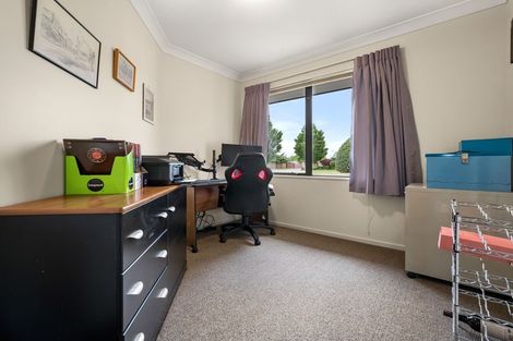 Photo of property in 16 Becmead Drive, Harewood, Christchurch, 8051