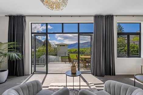 Photo of property in 17 Kent Street, Kingston, Athol, 9793