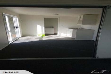 Photo of property in 5 Holgate Avenue, Herald Island, Auckland, 0618