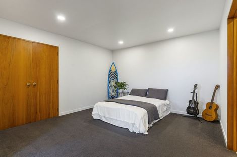 Photo of property in 16 Bellbird Rise, Murrays Bay, Auckland, 0630