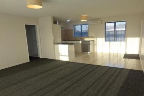 Photo of property in 27 Reserve Close, Woolston, Christchurch, 8062