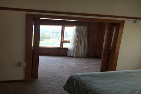 Photo of property in 82 Oriental Parade, Oriental Bay, Wellington, 6011