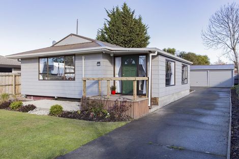 Photo of property in 25 Strachan Place, Rangiora, 7400
