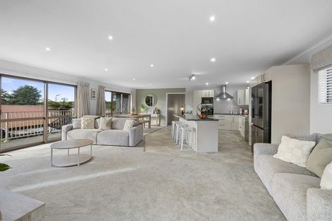 Photo of property in 17 Pukekohatu Street, Waitara, 4320