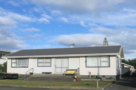 Photo of property in 8 The Esplanade, Westshore, Napier, 4110