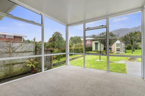 Photo of property in 1 Carlton Street, Te Aroha, 3320