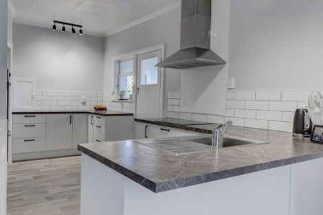 Photo of property in 207 Roberts Avenue, Aramoho, Whanganui, 4584