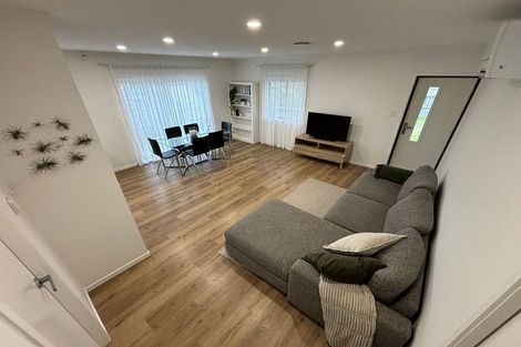 Photo of property in 1/5 Strid Road, Te Atatu South, Auckland, 0610