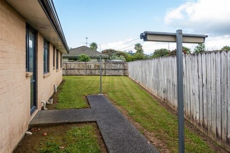 Photo of property in 96 Redcastle Drive, East Tamaki, Auckland, 2013