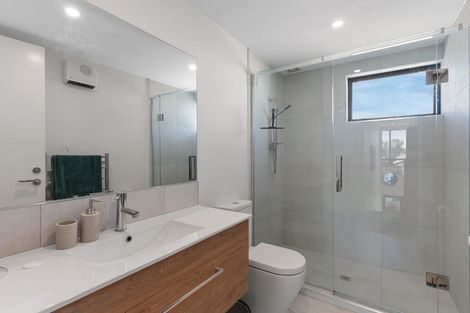 Photo of property in 5/6 Skibbereen Drive, Halswell, Christchurch, 8025