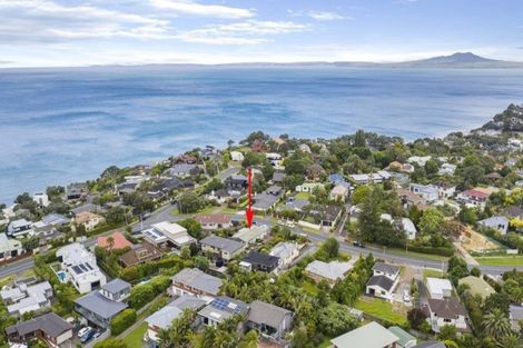 Photo of property in 1/318 Beach Road, Campbells Bay, Auckland, 0630