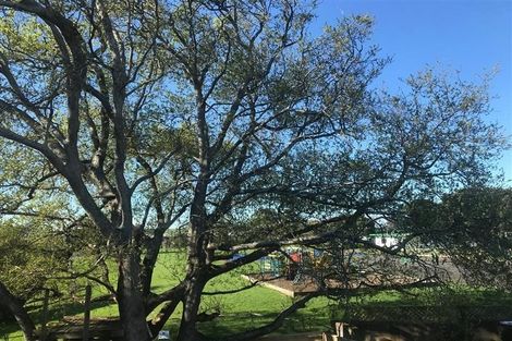 Photo of property in 156a Ennis Avenue, Pakuranga Heights, Auckland, 2010