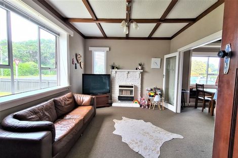 Photo of property in 138 Tasman Street, Opunake, 4616