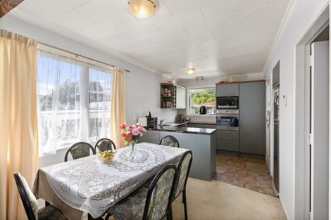 Photo of property in 22 Richard Grove, Stokes Valley, Lower Hutt, 5019