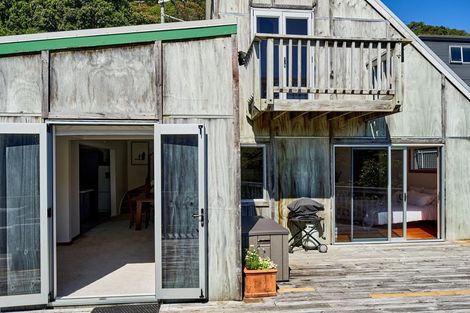 Photo of property in 105 Cluny Road, Plimmerton, Porirua, 5026