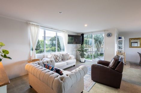 Photo of property in 16 Riverglen Road, Waipu, 0510