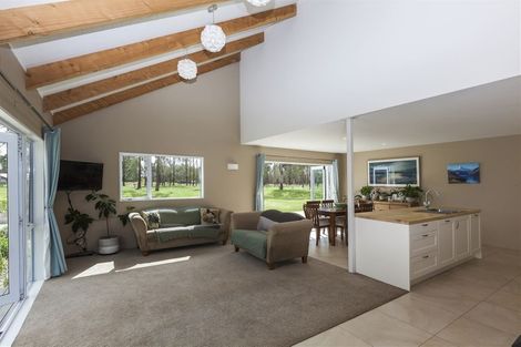 Photo of property in 2279 South Eyre Road, Eyrewell, Rangiora, 7476