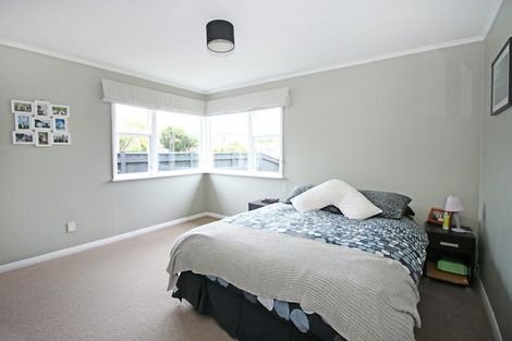Photo of property in 5 Stirling Crescent, Hokowhitu, Palmerston North, 4410