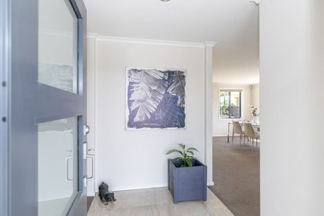 Photo of property in 18 Patatee Terrace, Baverstock, Hamilton, 3200