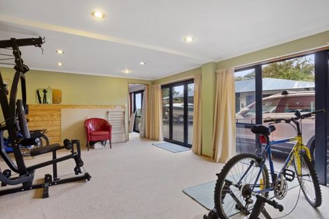 Photo of property in 28 Owen Place, Omokoroa, 3114