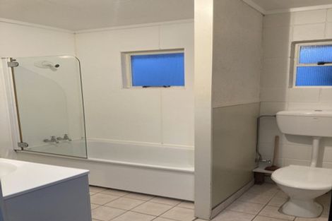 Photo of property in 8 Melrose Crescent, Melrose, Wellington, 6023