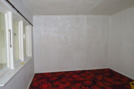 Photo of property in 17 Ives Street, Hector, 7822