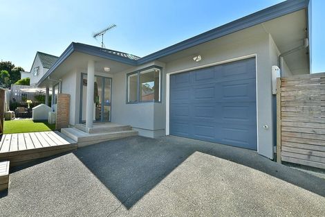 Photo of property in 2/128 Brian Crescent, Stanmore Bay, Whangaparaoa, 0932