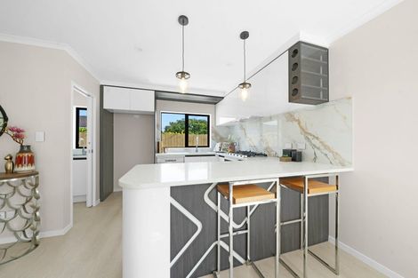 Photo of property in 25 Alexander Avenue, Papatoetoe, Auckland, 2025