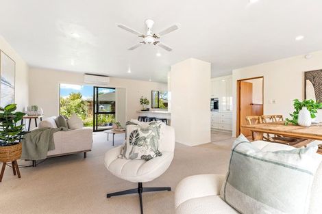 Photo of property in 10 Long Meadow Lane, Matakana, Warkworth, 0985