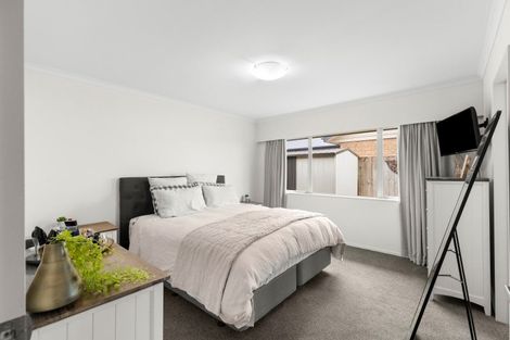 Photo of property in 33 Masefield Terrace, Kelvin Grove, Palmerston North, 4414