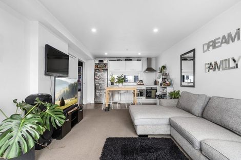 Photo of property in 11/22 Ashley Place, Papamoa Beach, Papamoa, 3118