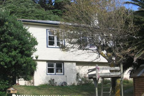 Photo of property in 70 Sidlaw Street, Strathmore Park, Wellington, 6022