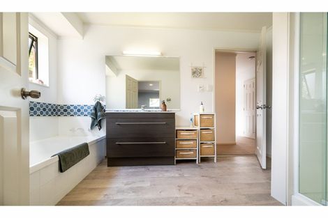 Photo of property in 3 Waru Nui Court, Orewa, 0931