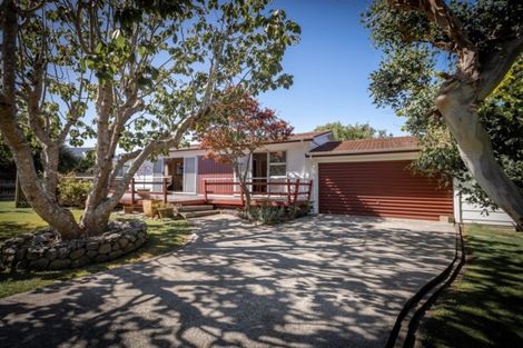 Photo of property in 7 Park Avenue, Waikanae, 5036