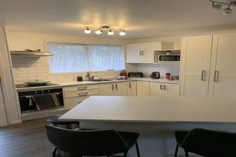 Photo of property in 10 Carlisle Road, Browns Bay, Auckland, 0630