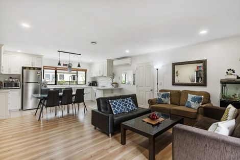 Photo of property in 10/17 Neta Grove, Henderson, Auckland, 0612