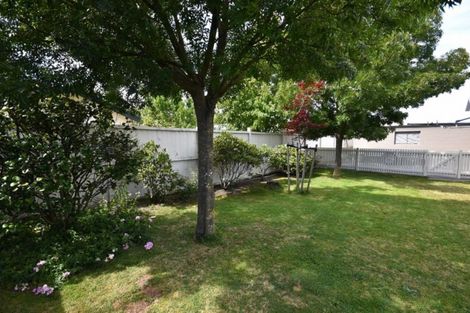 Photo of property in 384 Yaldhurst Road, Russley, Christchurch, 8042