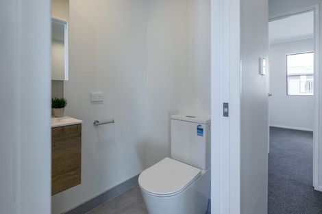 Photo of property in 8/25 Jabuka Street, Glen Eden, Auckland, 0602