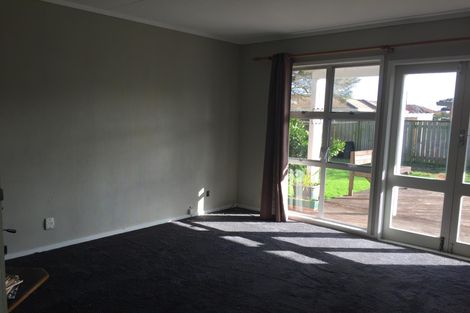 Photo of property in 64 Old Wairoa Road, Papakura, 2110