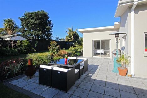 Photo of property in 31 Gibson Place, Papamoa Beach, Papamoa, 3118